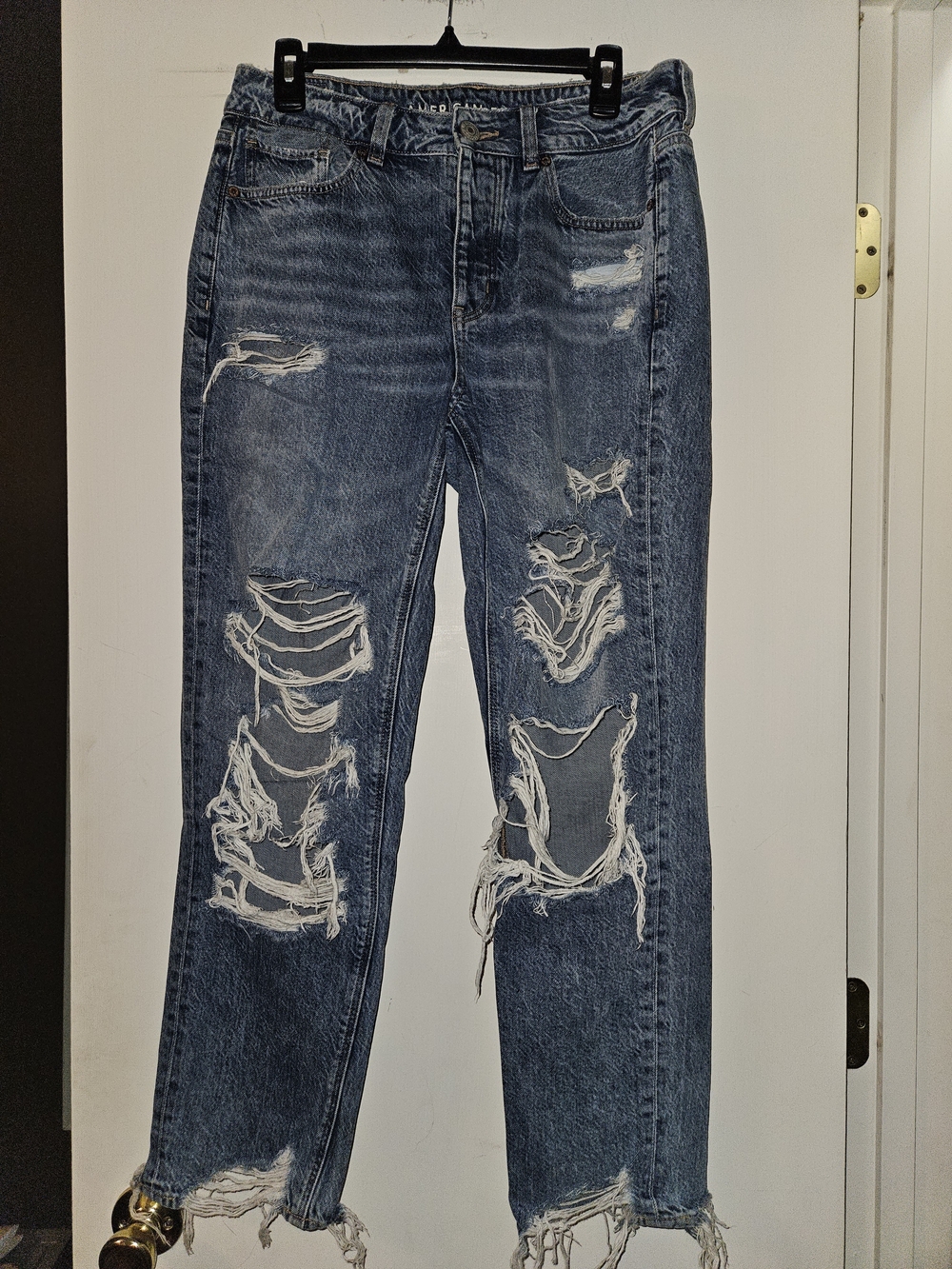 American Eagle Distressed Jeans